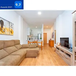 https://apartamento-en-playa-del-medano.tenerifehoteles.net